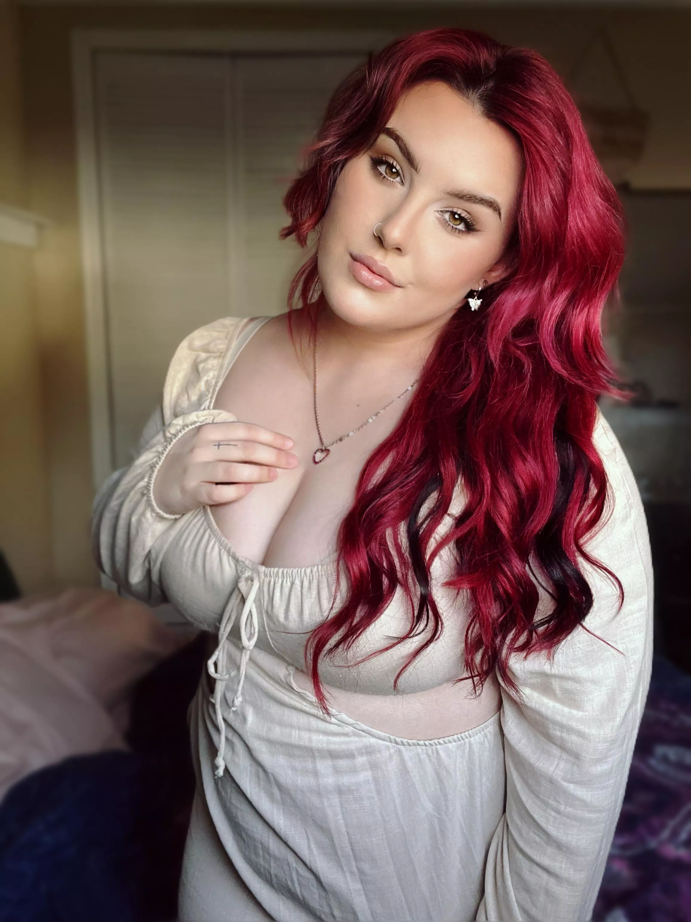 Looking wholesome but I promise you my panties are soaking wet ;) posted by cheesefriesxo