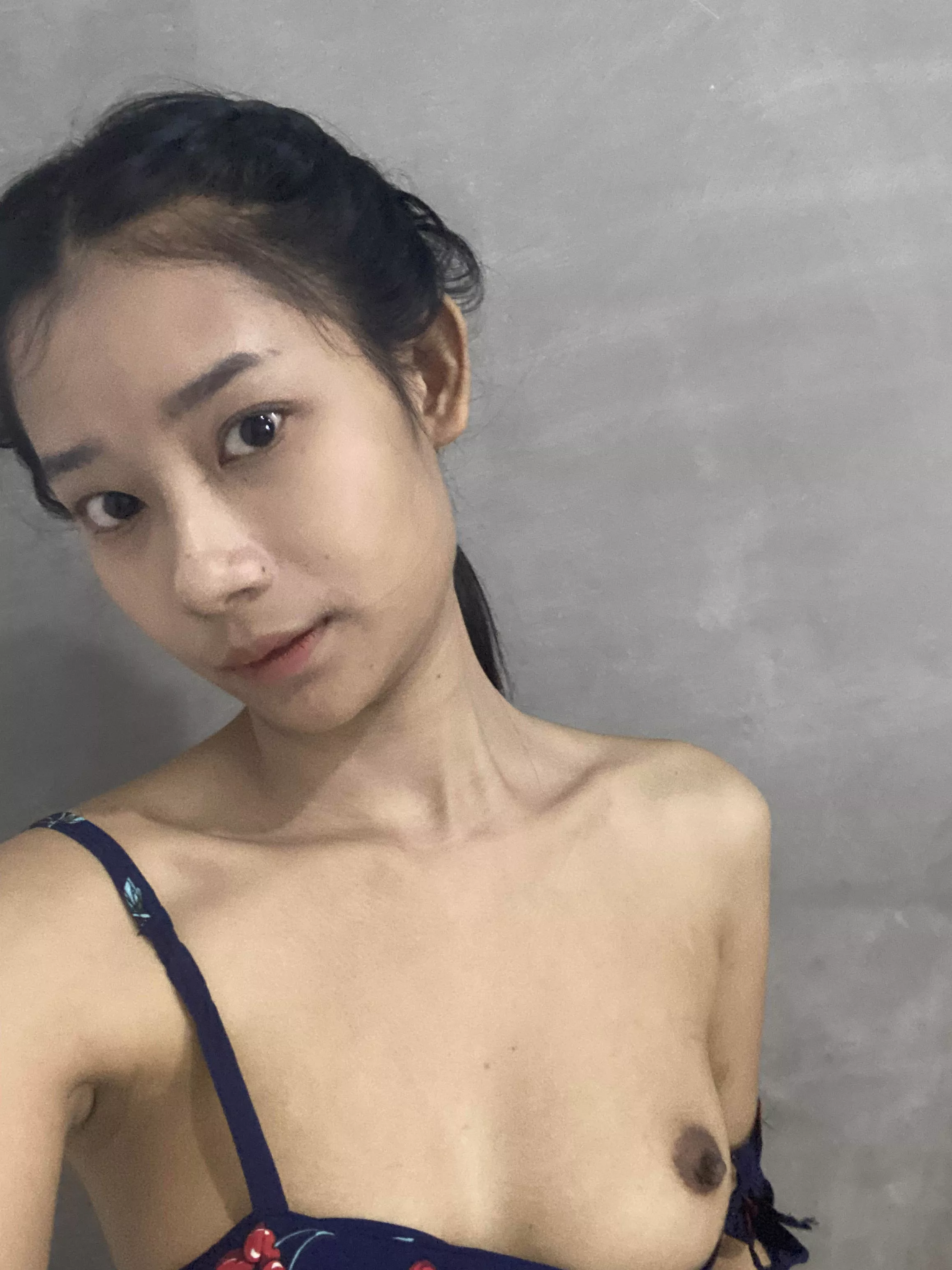 Lose one side and left only one, what next 🤔 posted by Littlepan123