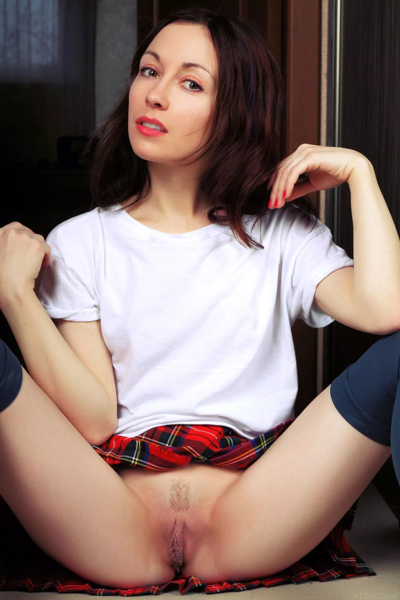 Lose The Skirt - [Night A] posted by Pornoman2021