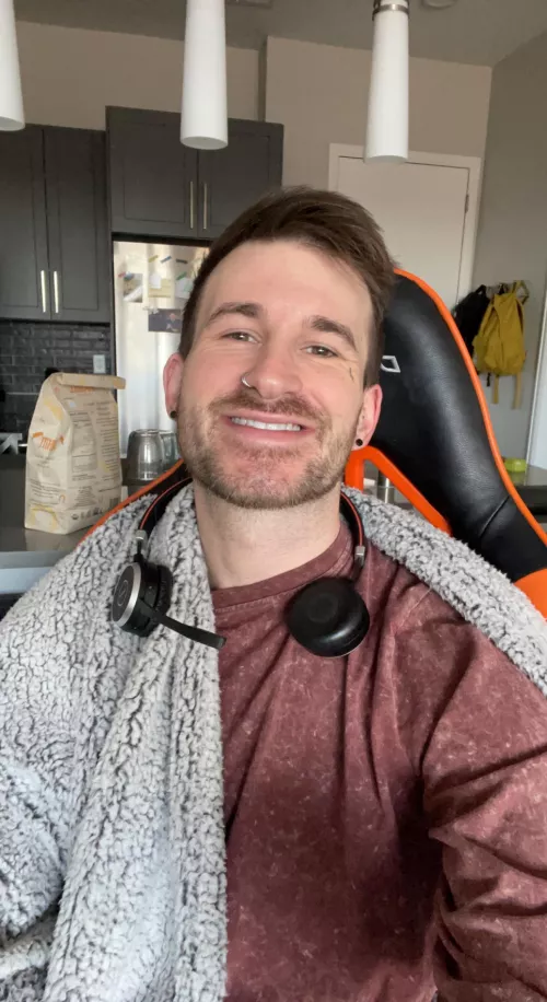 Lost Ark is ruining my life but I guess things could be worse 🤷🏻‍♂️ by hutt8urt