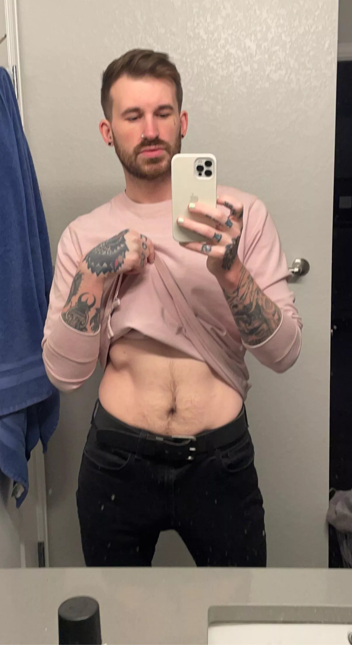 Lost Ark servers are down and I don’t know what to do with myself 🥺 posted by hutt8urt