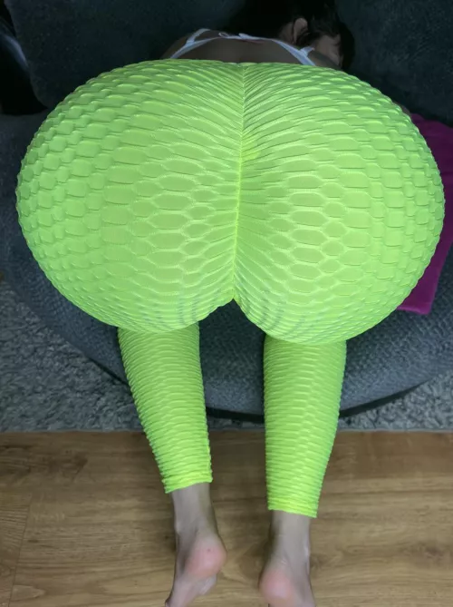 Lots of handfuls !!! hehe by JRod_and_tonia