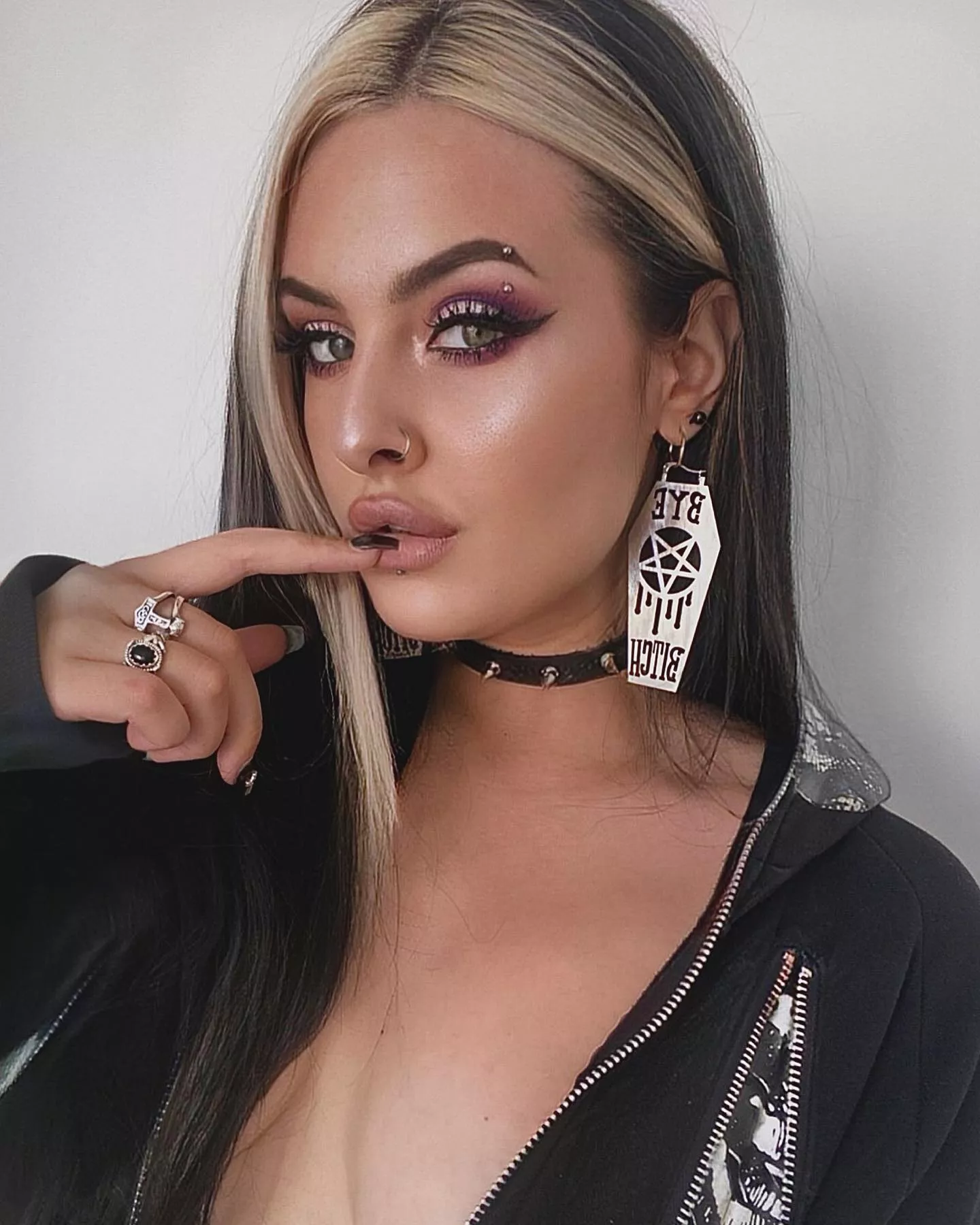 Lots of Hardware posted by gooningaccount