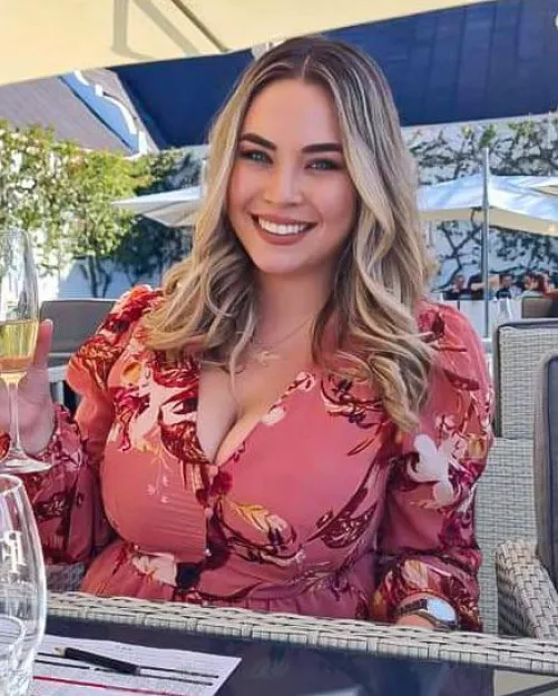 Lots of tension on that button… by Jessiy94