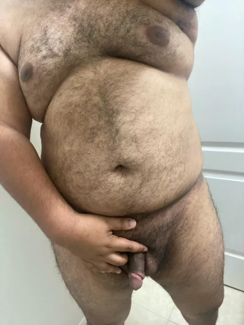 Love being with my fellow chubs by OniSage69