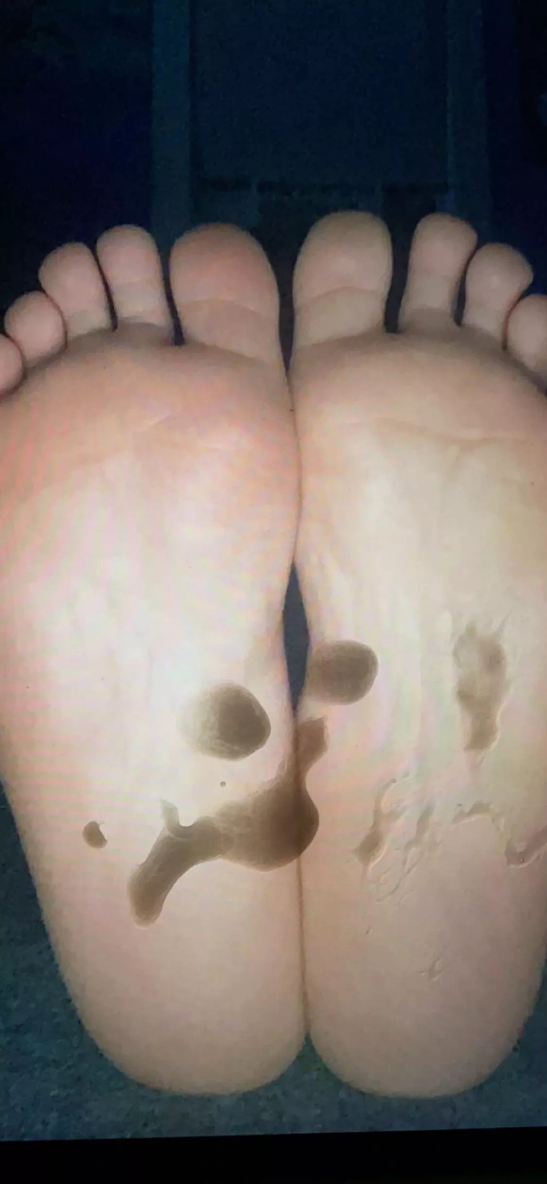 Love cumtributes for my feet. Anyone wanna give me more? Also give footjobs if you in jersey or near jersey ;) posted by Alternative_Signal78