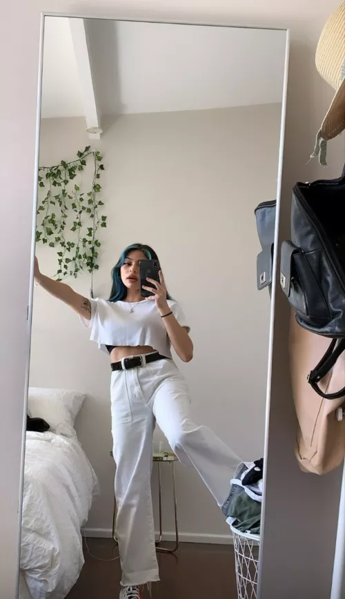 Love getting attention from strangers [F21] SELLER -> SC - miapiasn by LoraSC