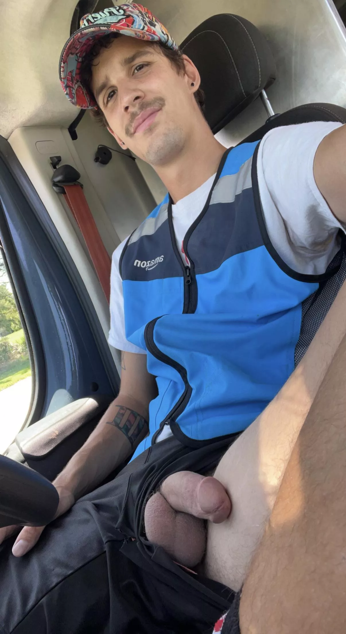 Love having my dick out on the road posted by Juicy_James476