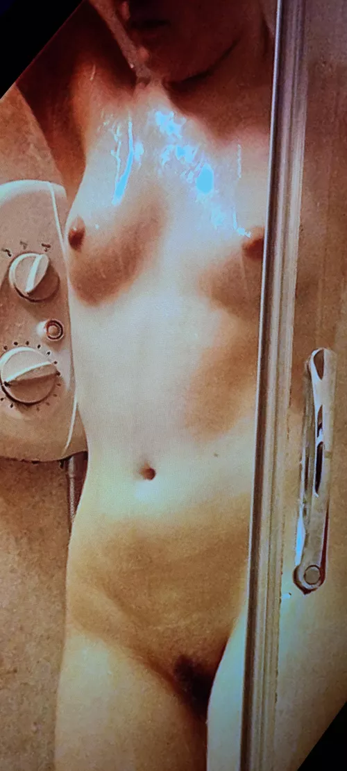 Love how much you guys are liking my body... might post more. by youdontknowmeirl_