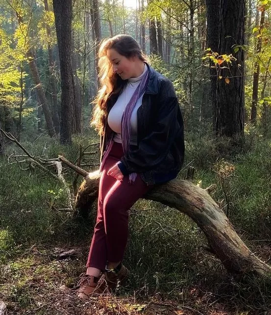 Love how they are struggling to stay in posted by pennywisetheclown11