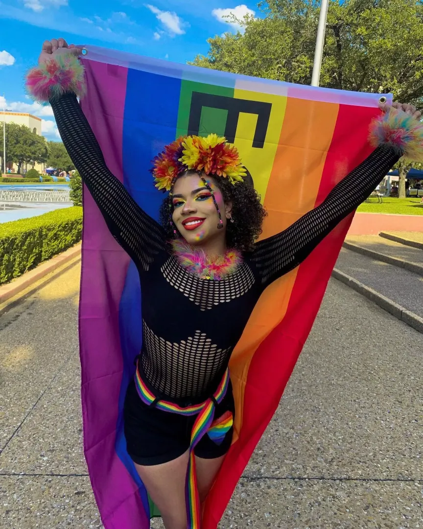 love is love 🏳️‍🌈 posted by sincerelyjuju_