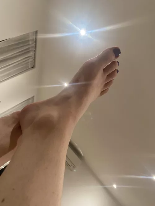 Love my feet by nybby1134