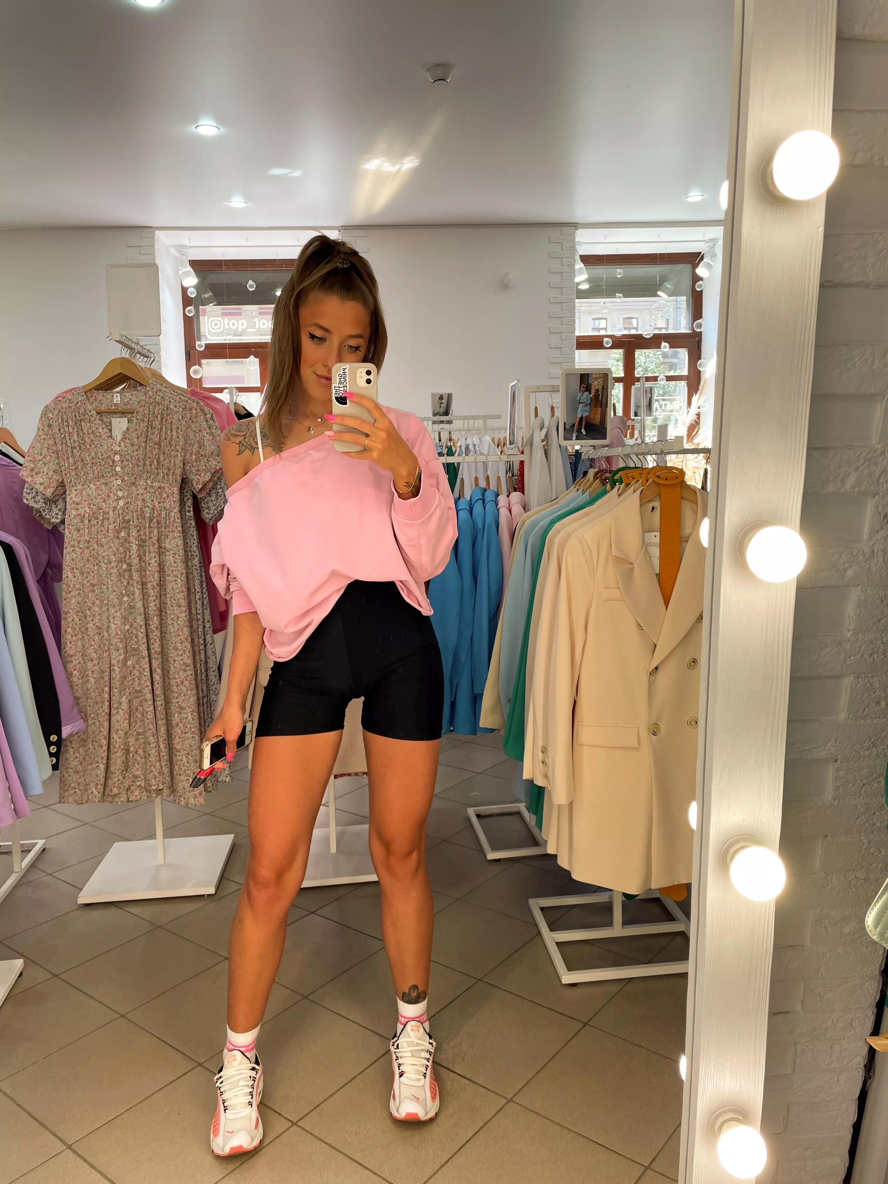 Love my legs posted by eve_ross