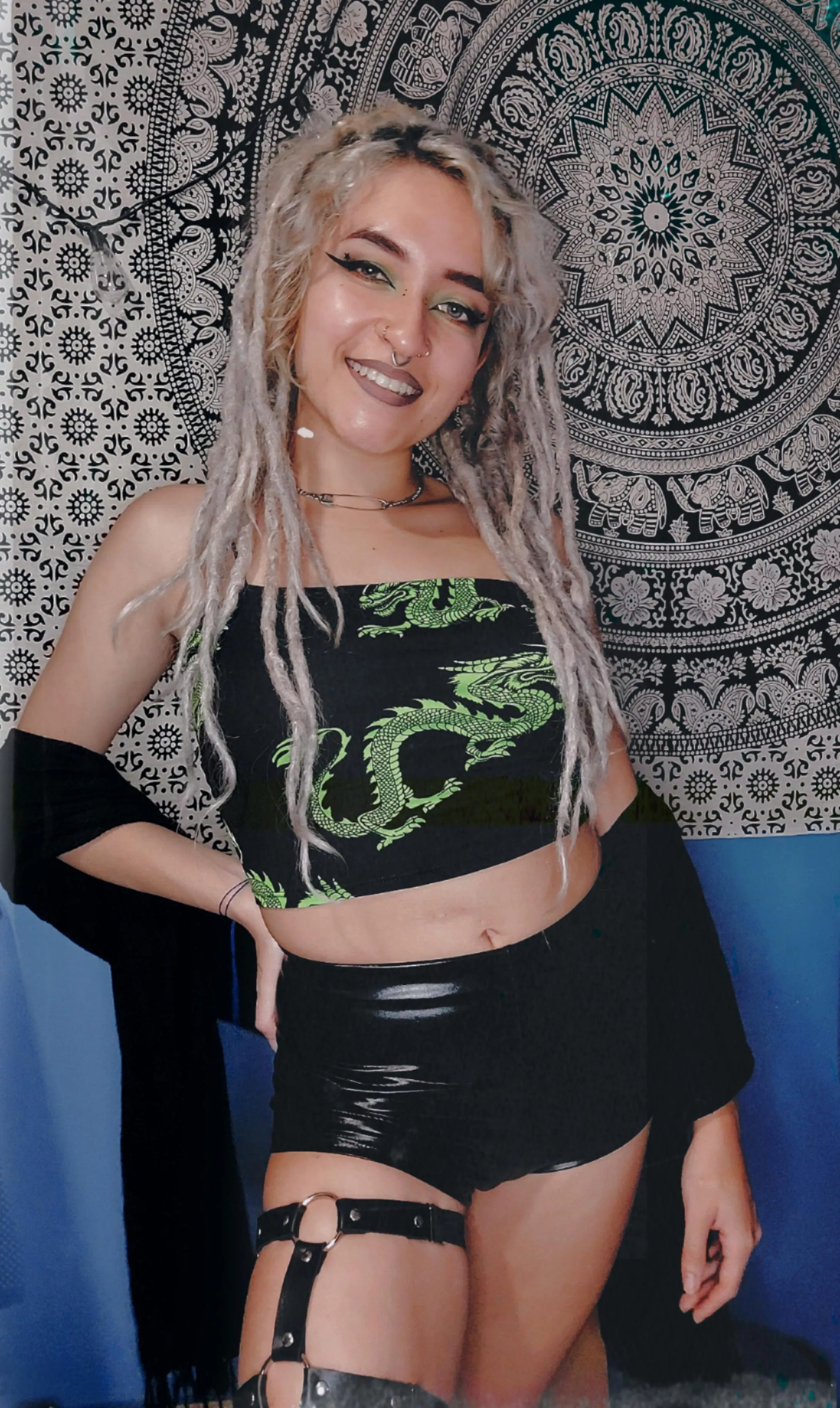 Love partying and I look good doing it posted by deathofvenusx