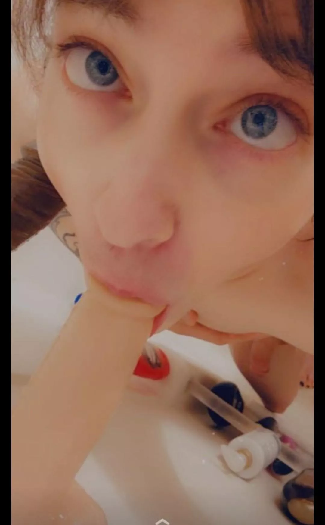 love practicing in the shower 🤭🤤 posted by roberts_devoid_void