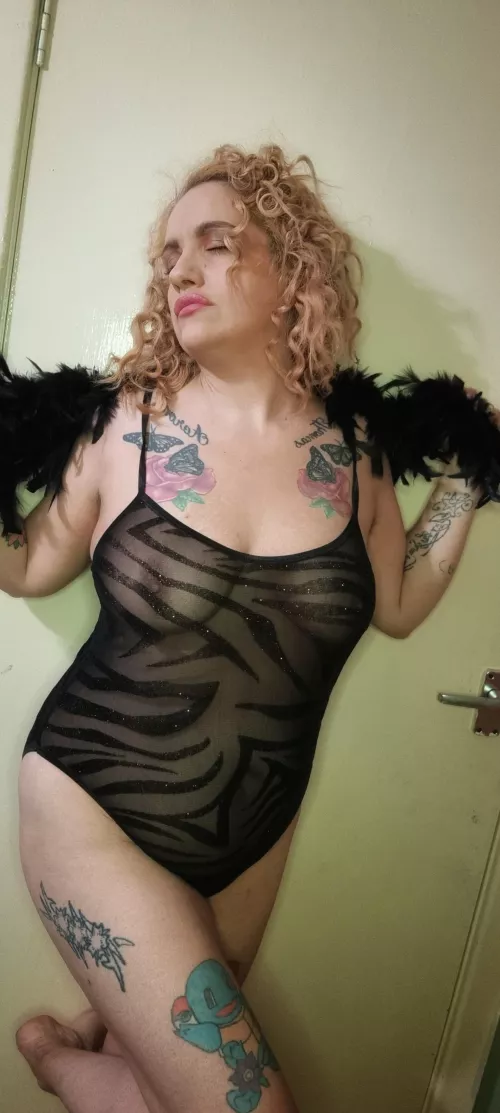 love some feathers by Sea_Site_853