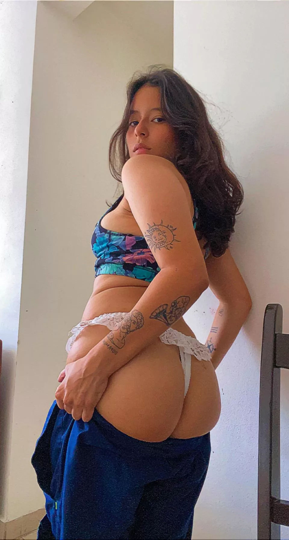 Love taking my scrubs off posted by alesomozaa