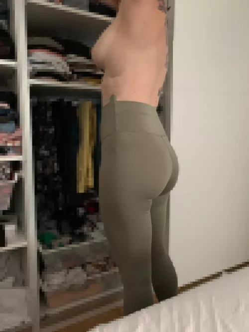 love the color by telekabe1