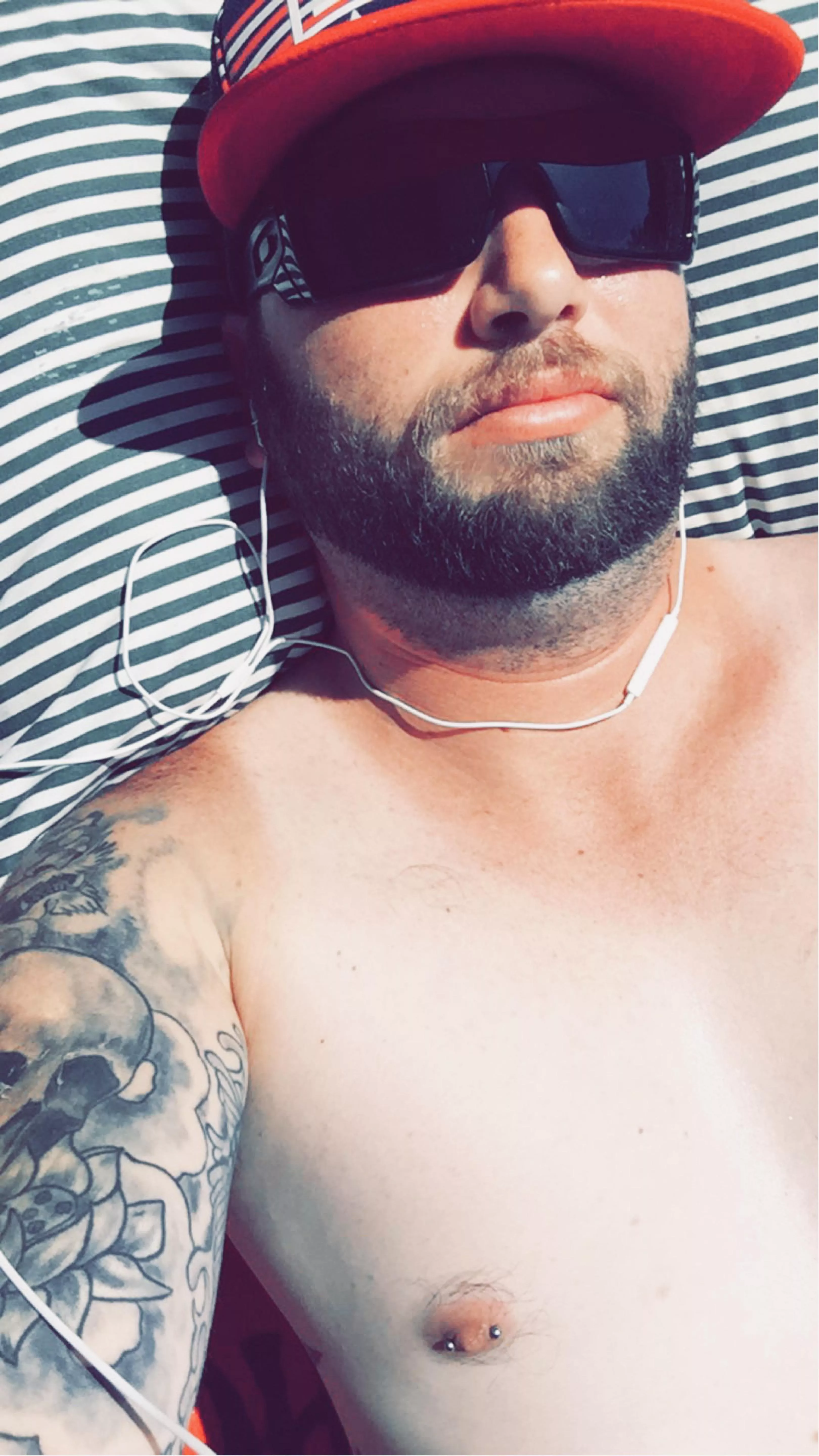 Love the Natural 😈 posted by JSR_Cali