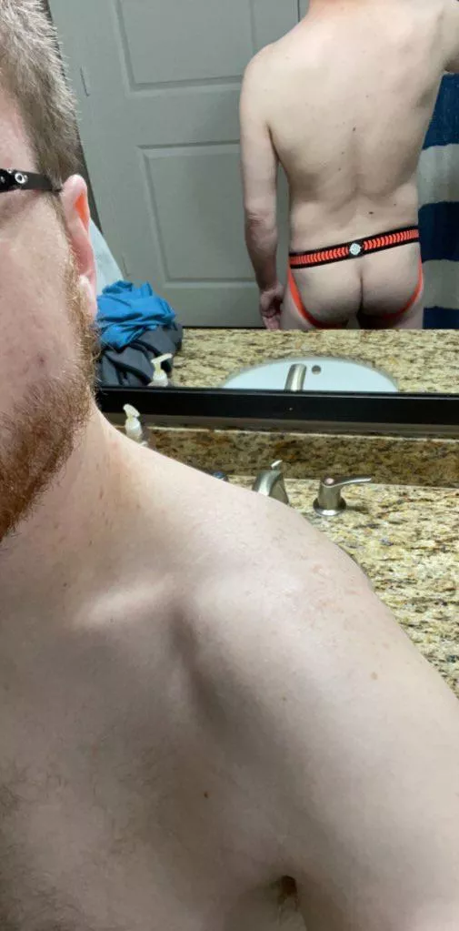 Love the way a jock feels hugging my ass all day posted by allamerbromo