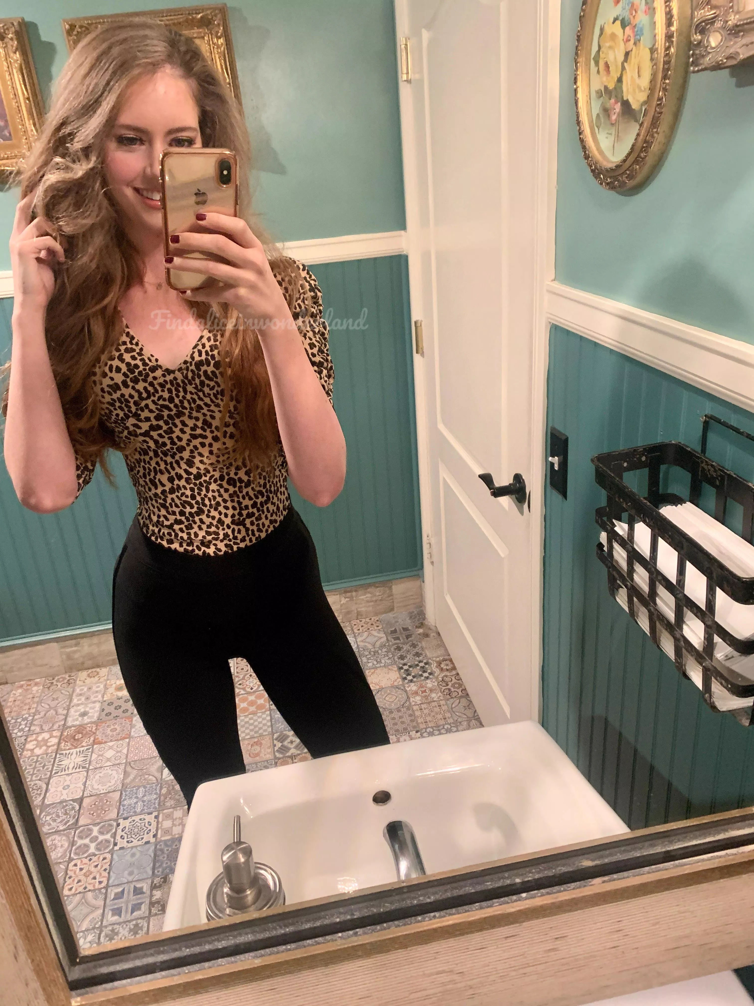 Love the way these pants fit posted by festivalfashionista