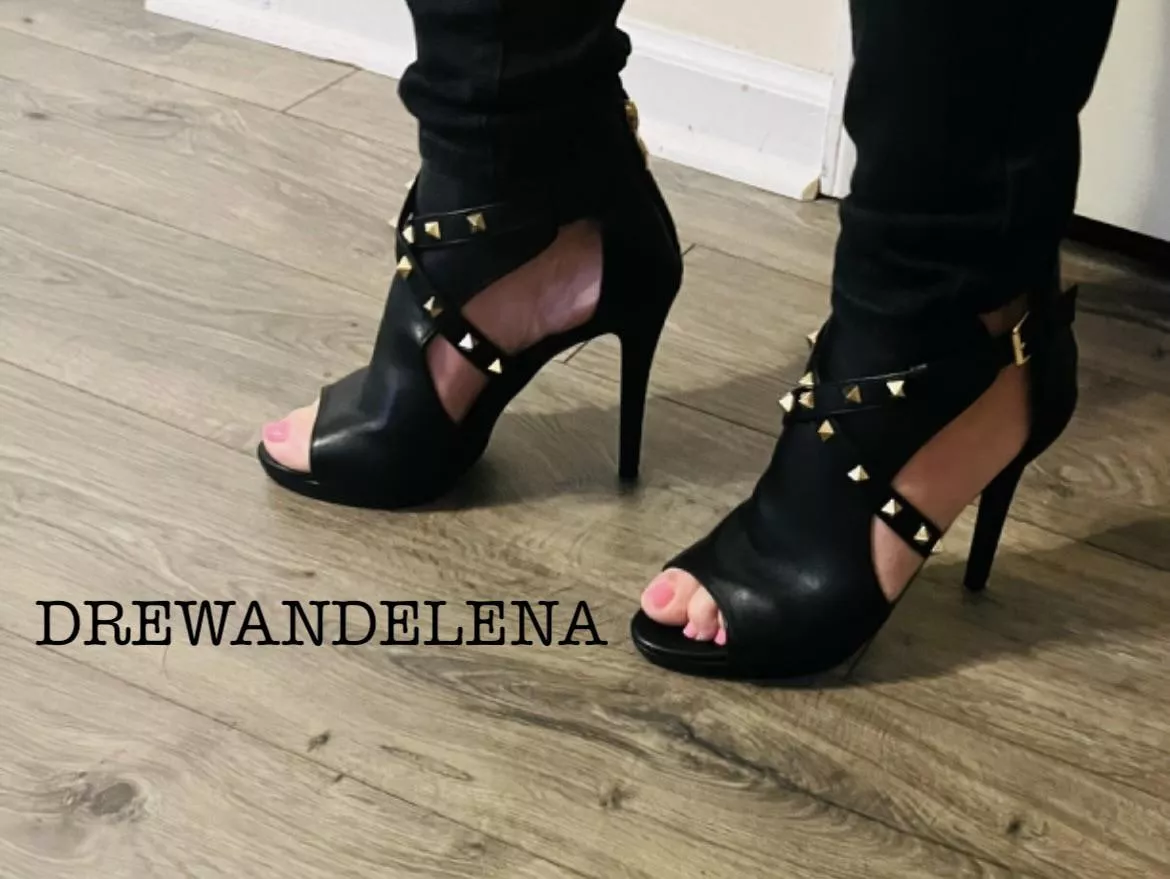 Love this pair . 47F posted by Drewandelena