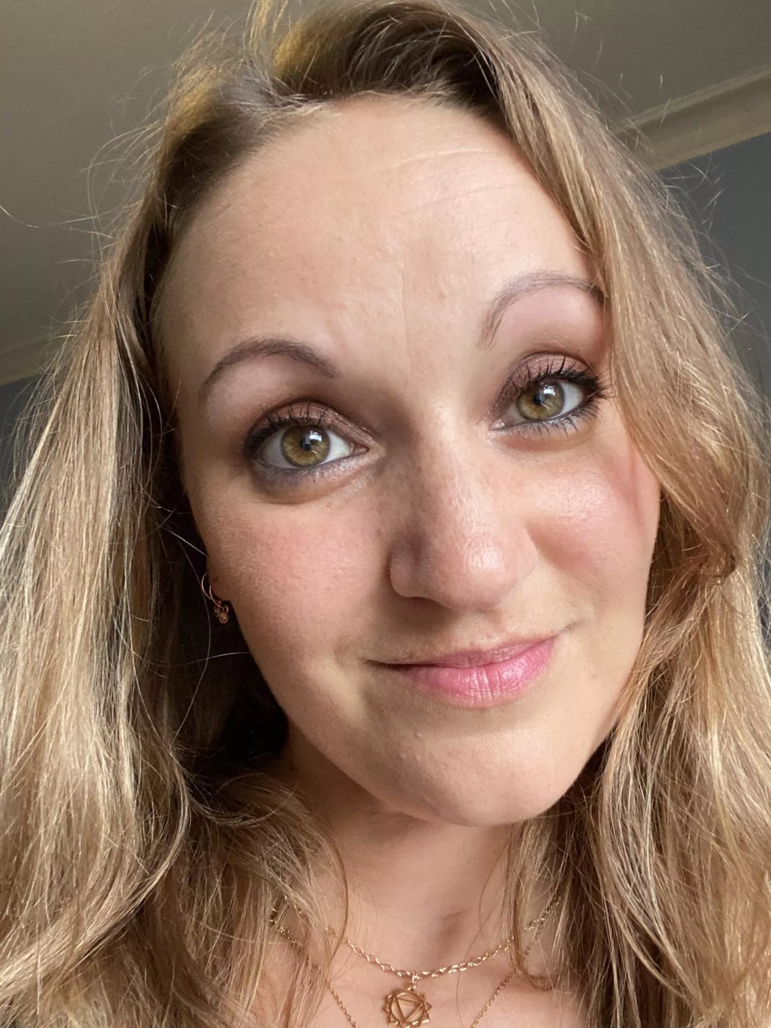 Love to see some cocks on this milfs face posted by Southern-Ad-1015