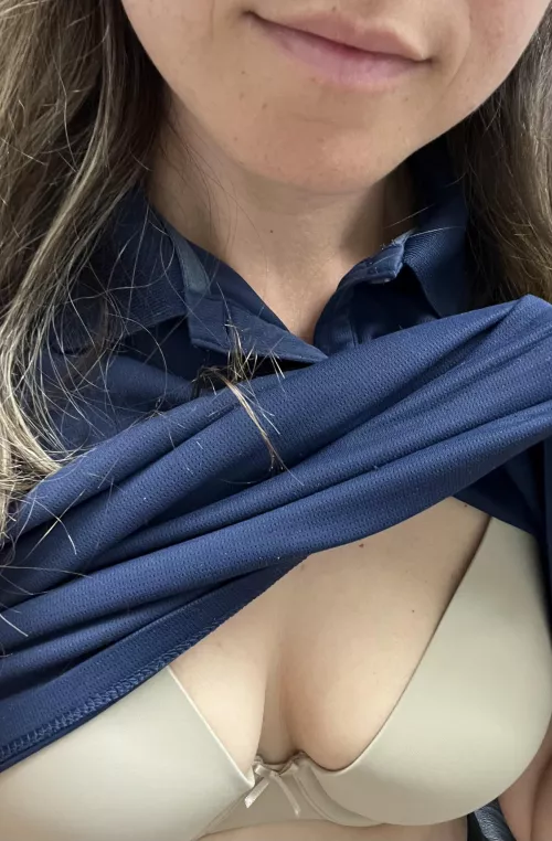 Love when she sends pictures to my friends by caligirl6177