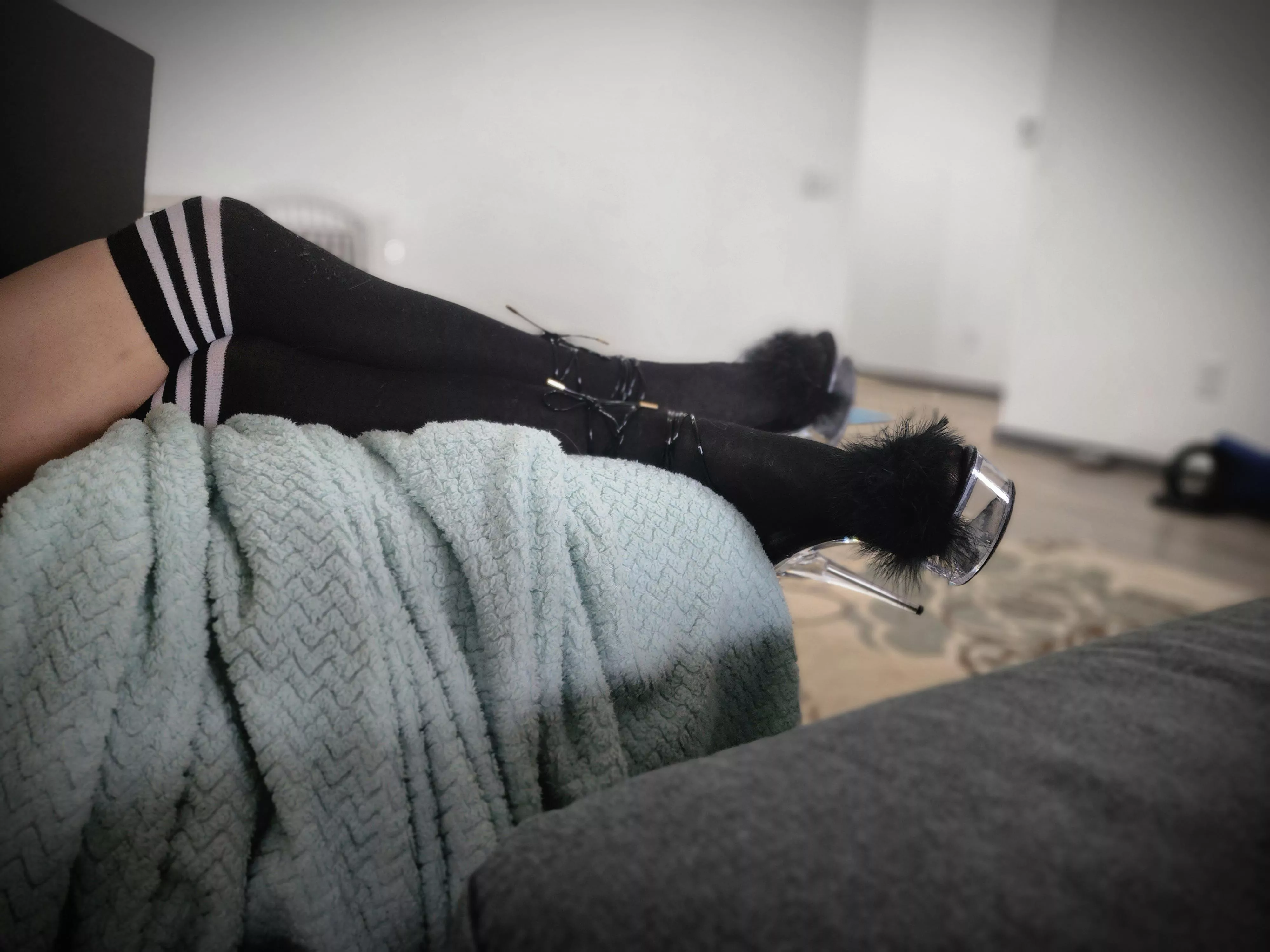 Love working from home! posted by Kinky_fun_cpl