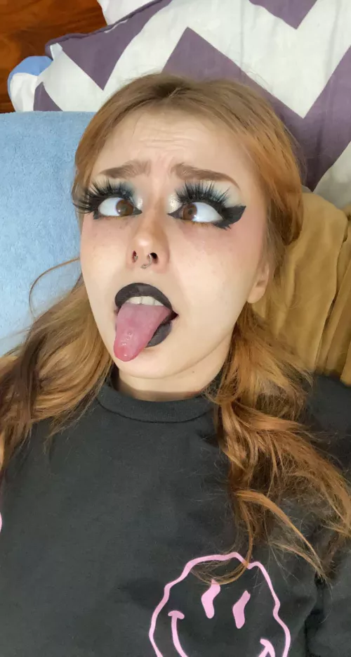 Loved my makeup today, wanted to be pretty and hot haha 😂 by YummyLilKitten