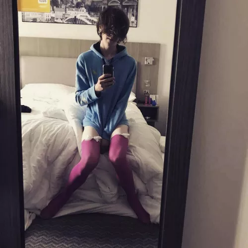 lovely and cozy missing somone to cuddle with though 🙈 by FatNeek_Nwrd