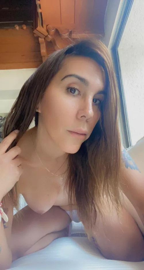 Lovely Burnett waiting for you by erikabikergirl