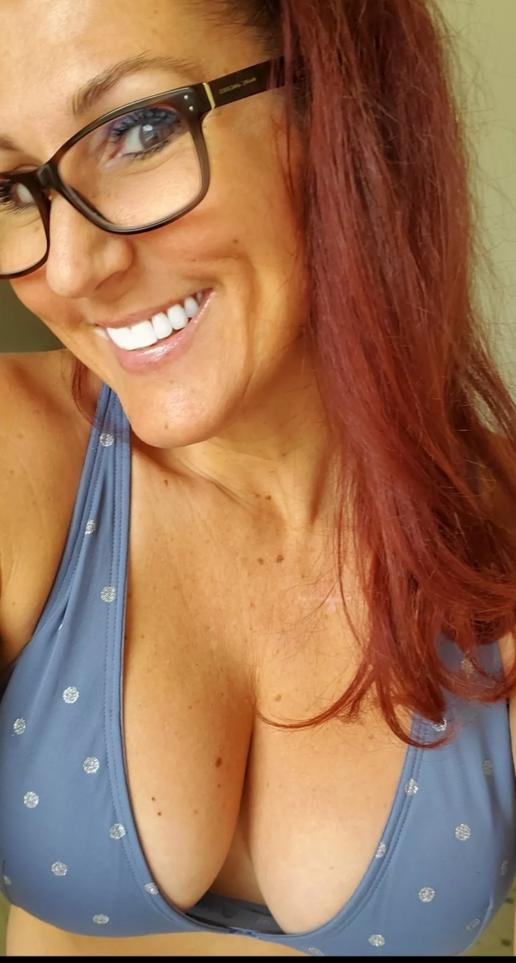 Loving my new Spring Polka Dots! [F] posted by MILFMONIEMANDYMAJORS