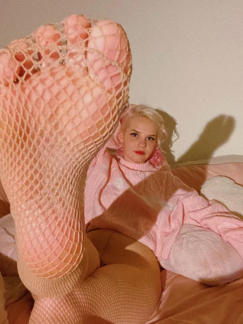 loving my nude fishnets recently 👣💕 by missandrydomme