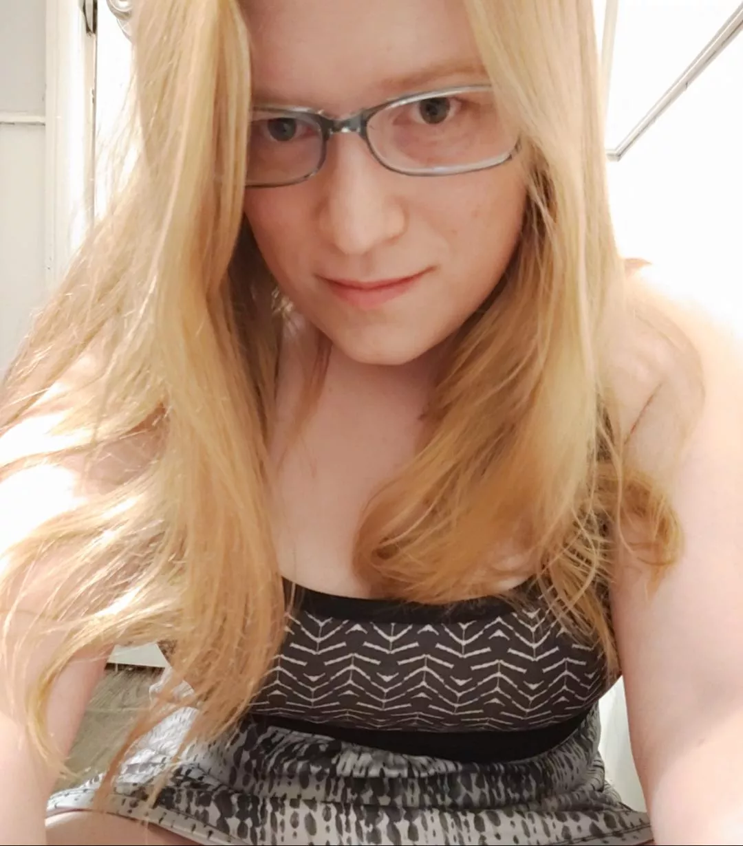 Loving these new glasses. Blue looks good on me. posted by RoboLady89