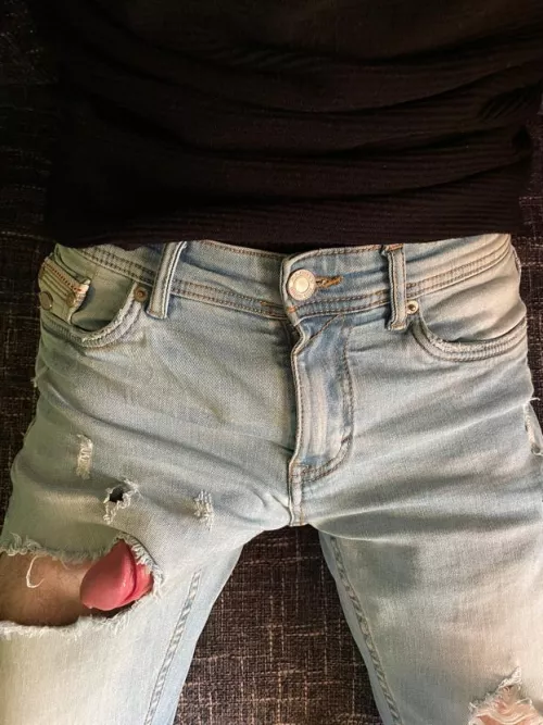 Luca ~ should I change pants by Daki___