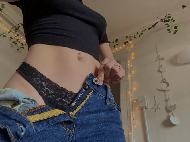 LUCKY YOU 🍀👀 these were hard to get on over my butt… come watch! by aisleypaisleyof