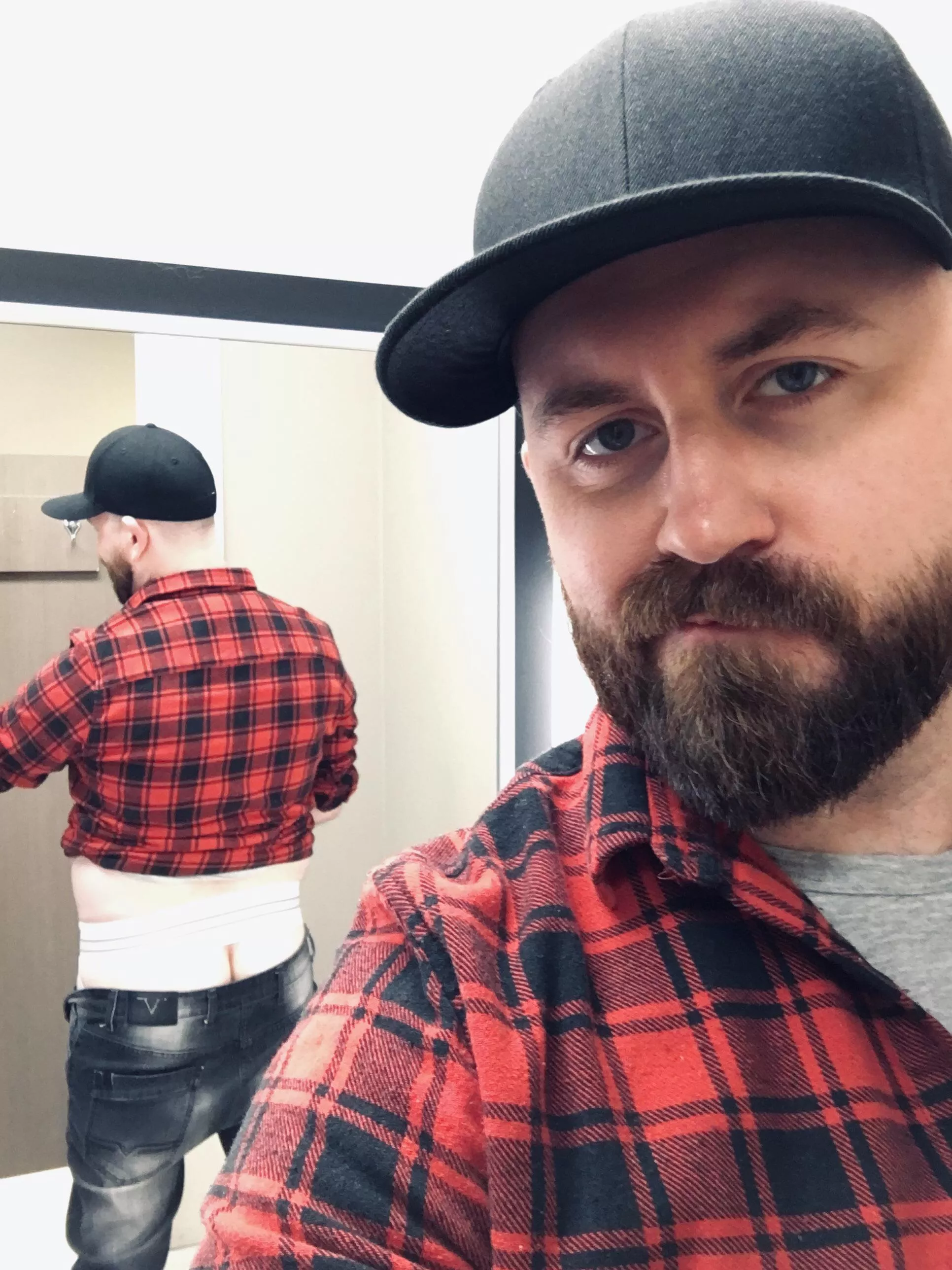 Lumbercrack posted by bothwaysopenjaws