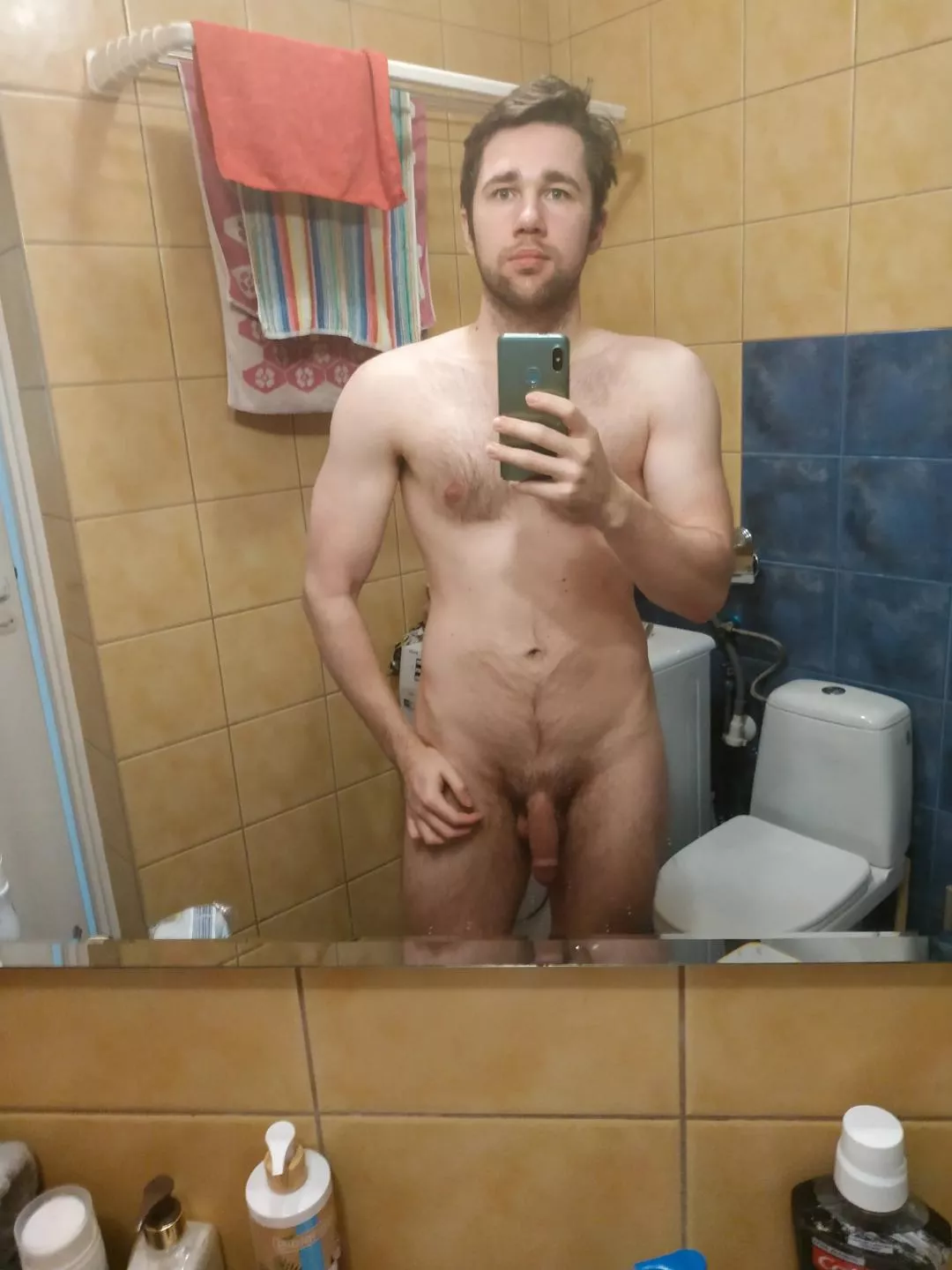 [M] 28, 182cm, 90kg | Sorry about my face, I can't get it ready for the photo. posted by Mayonnaise_Baron