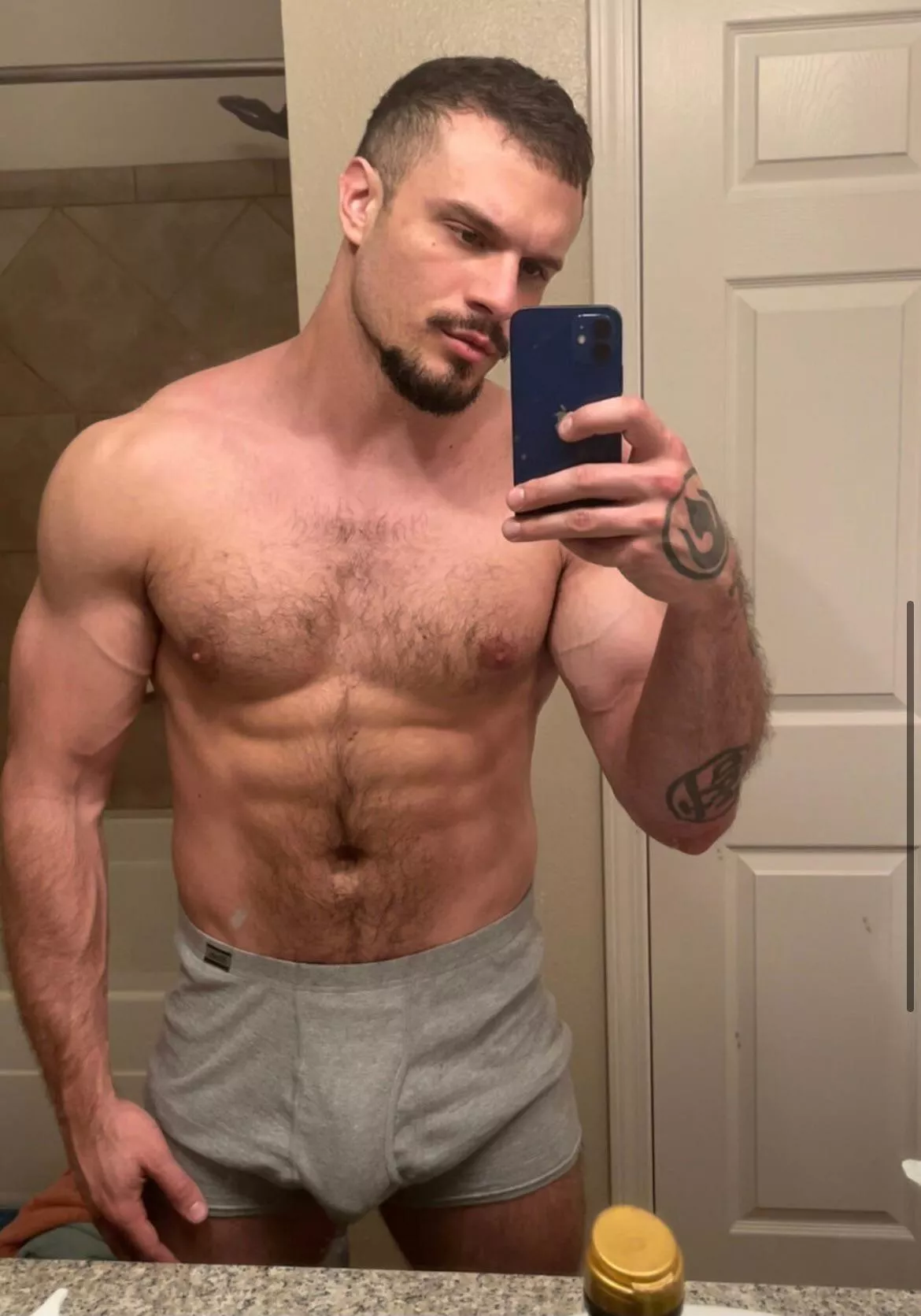 [M] After workout shower 💪🏽 posted by NazeerKristoff96