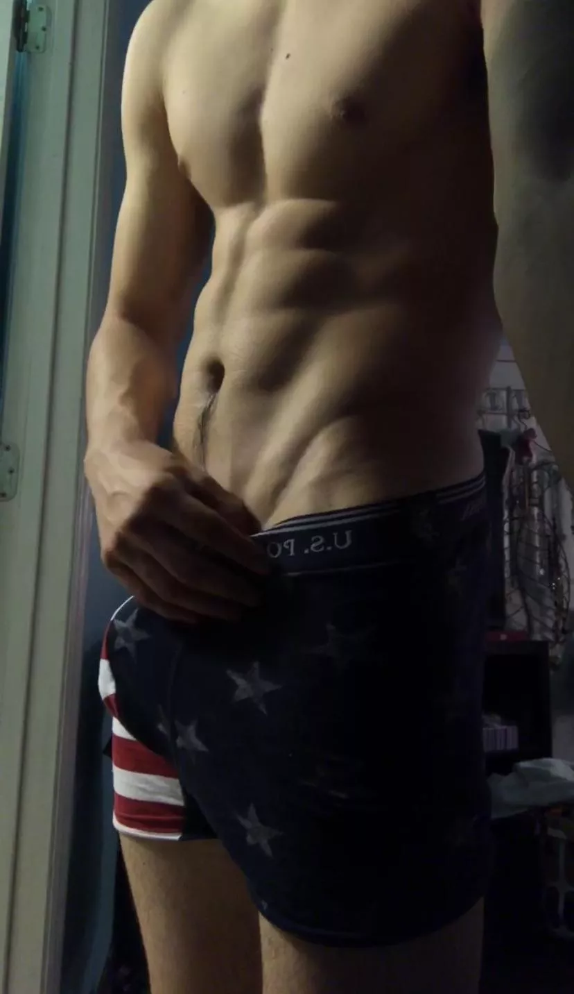 [M] Do I Fit In Here? posted by anotherhung