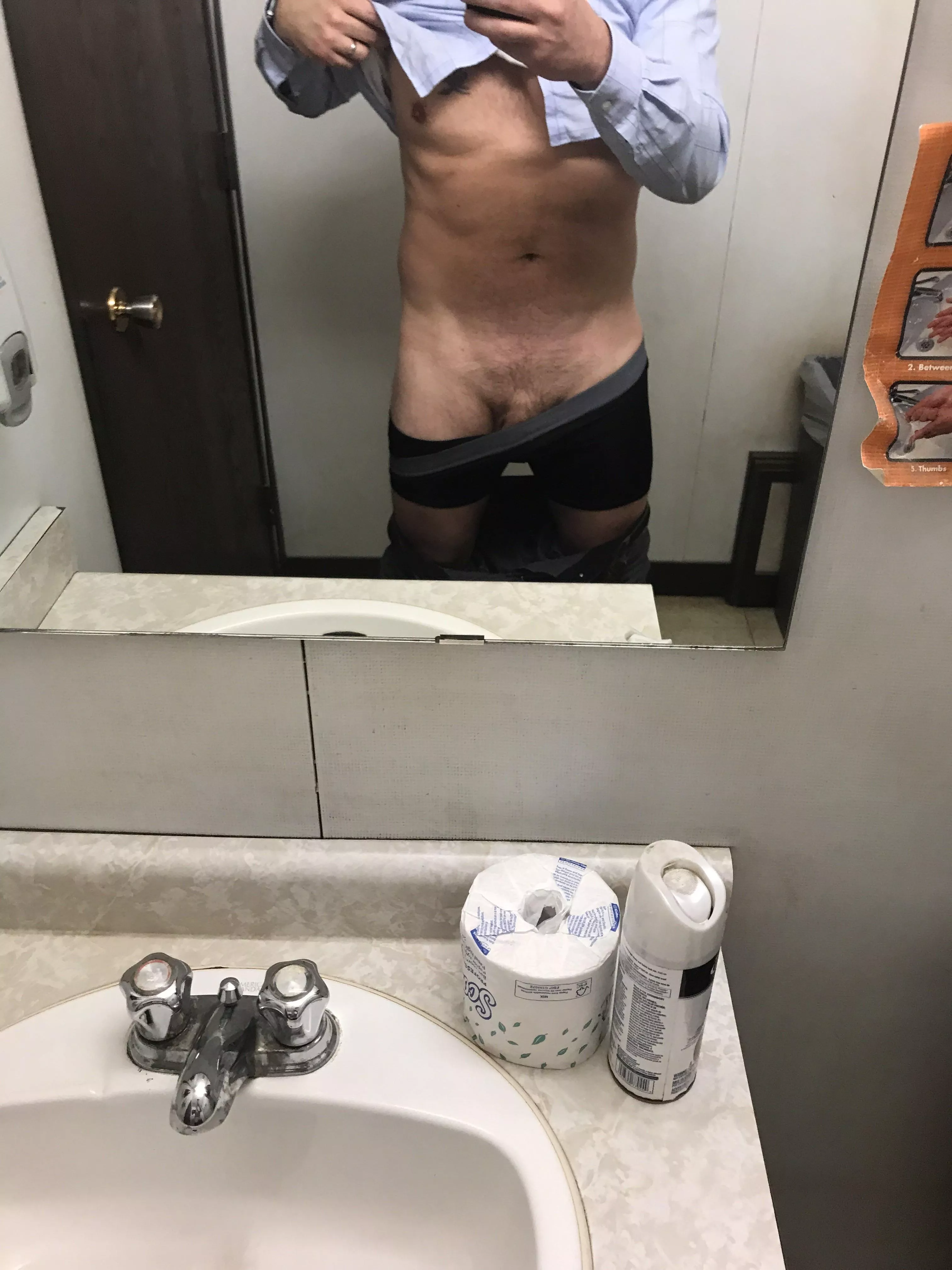 (M) Find me posted by excaliburnight