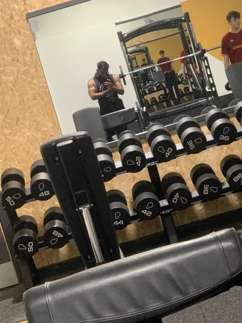 [M] got a good pump. Who would let me pump them after my workout? by sajeel10