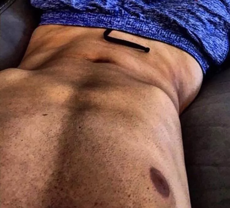 💪🏽💪🏽 [m] posted by fitphysique2