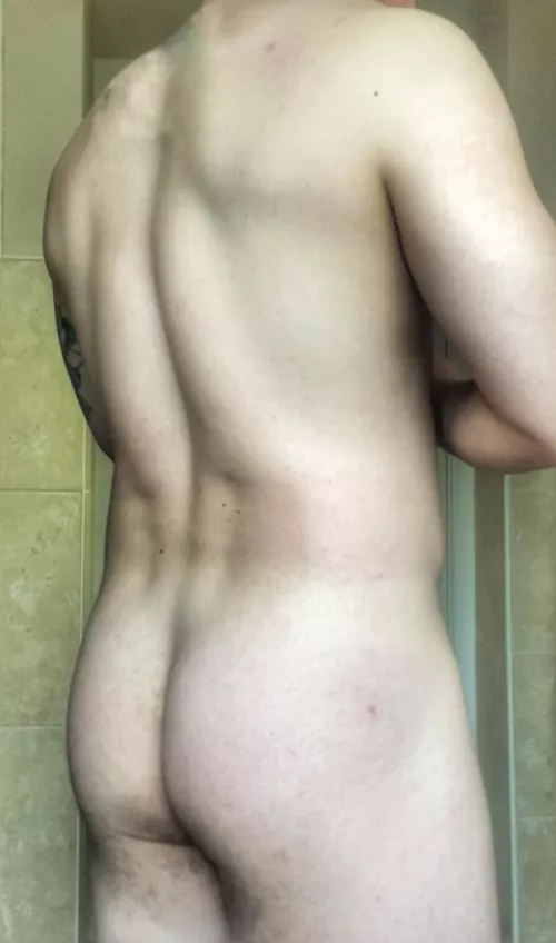[M] One guess each, what do you think my favourite body part to train is? The photo might be a hint and winners might get a prize 😉 by HisHornySide