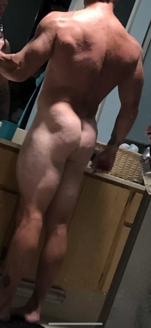 (M) post leg day - by tooBed