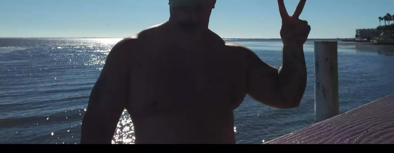 (m) ready for the beach plz by pablofkd