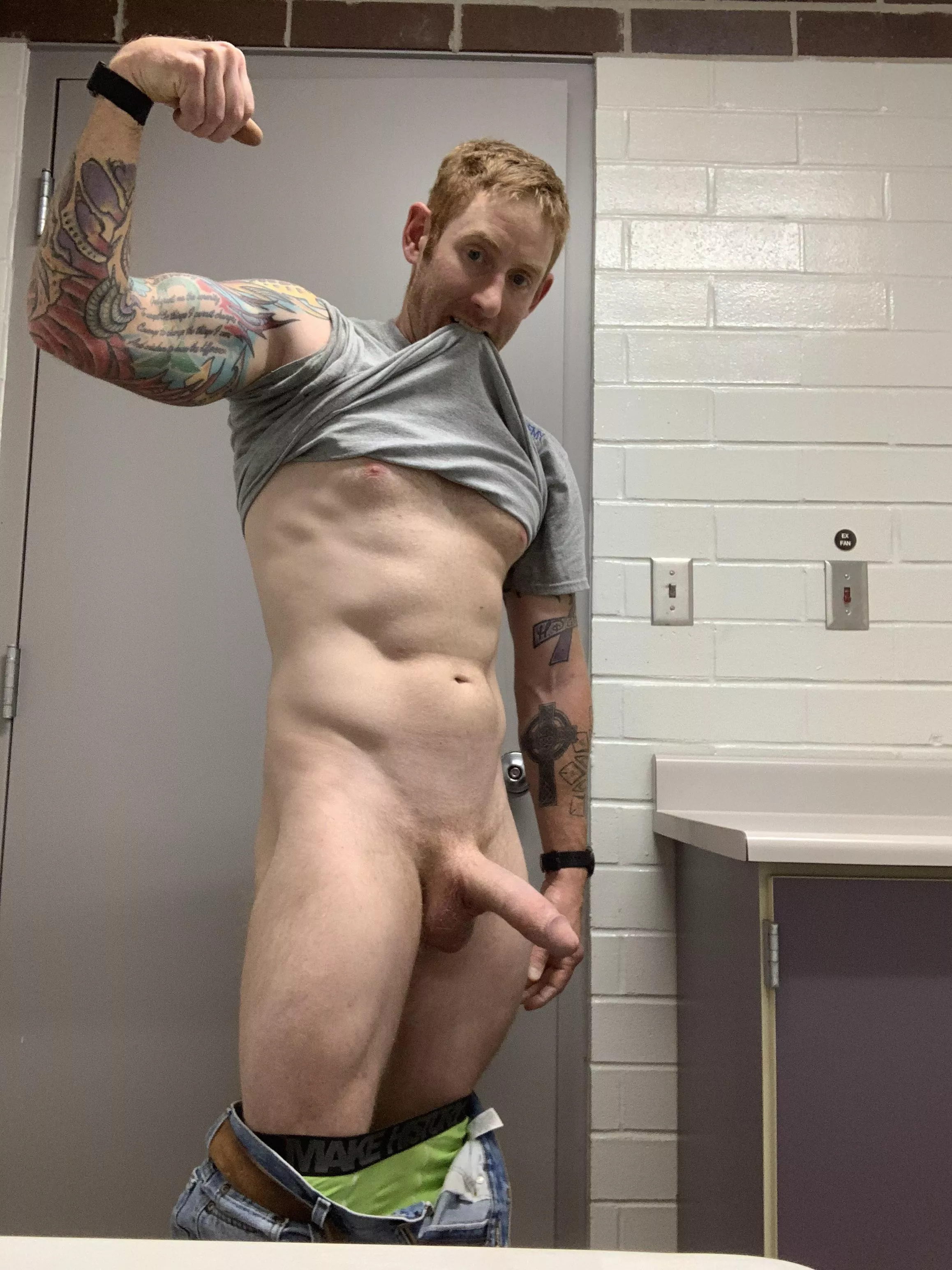 (M) What do you ladies think. Is the gym paying off. Shoot me a message posted by muscleginger3122
