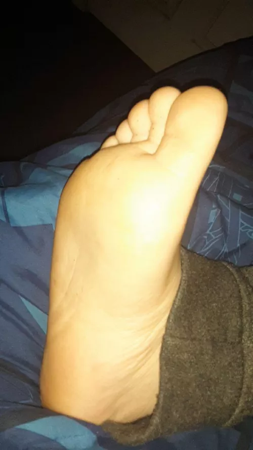 M18 m4m giving out footjobs today lmk if u need to fuck a good pair of soles by Alternative_Signal78