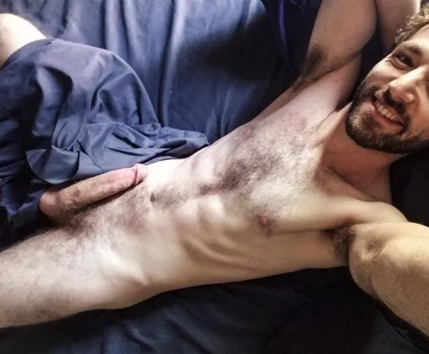 [M26] Why don't we stay in bed a little longer 😏 DMs always welcome by curlycan96